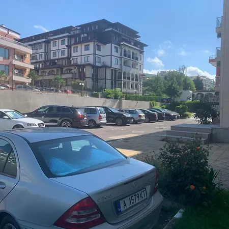 Διαμέρισμα Лъки 2